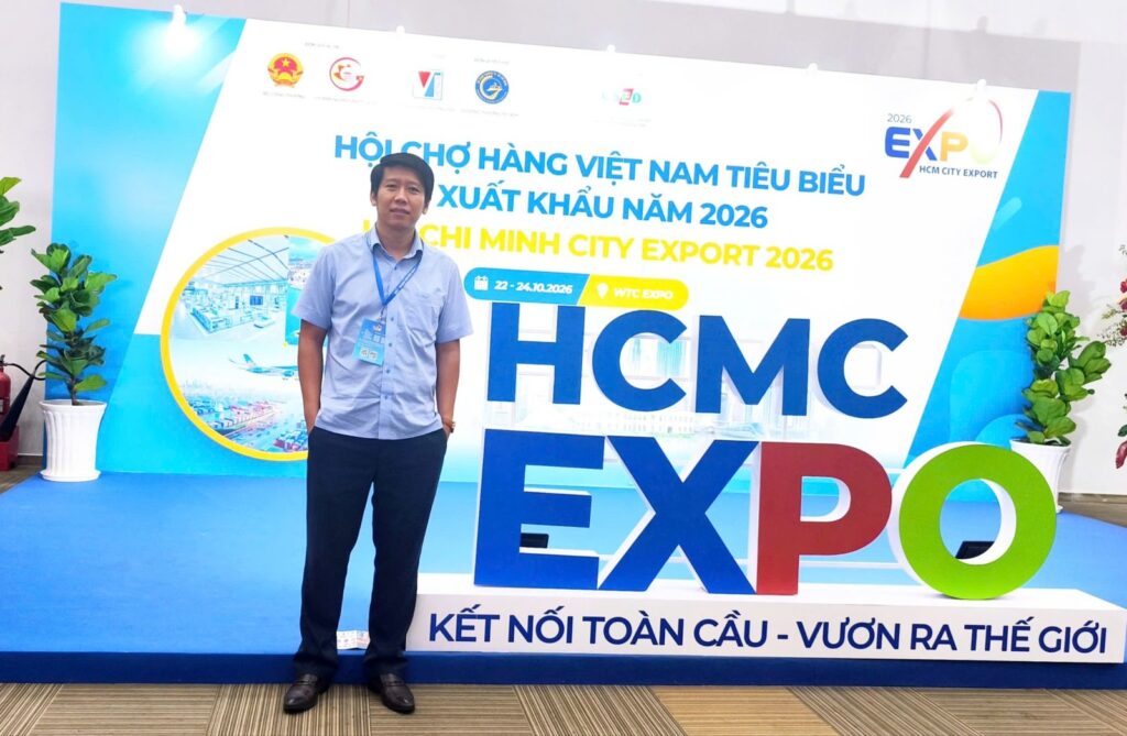 Đại diện Bentrecorp tại khu vực backdrop HCMC EXPO 2026, WTC Expo